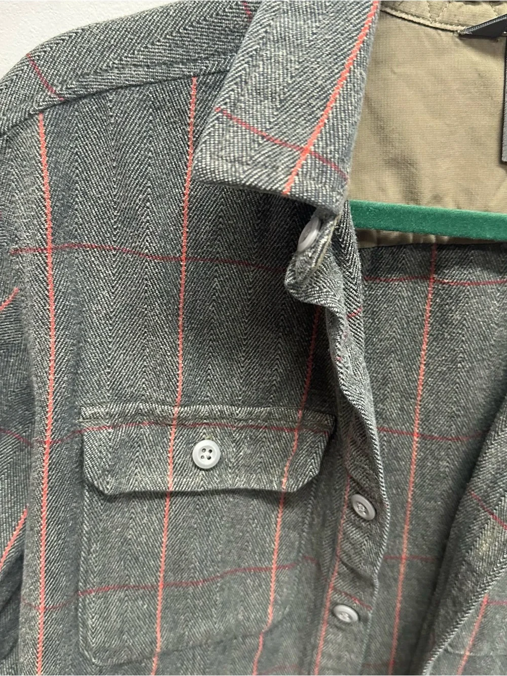 Mountain hardwear men’s thick flannel shirt size medium herringbone